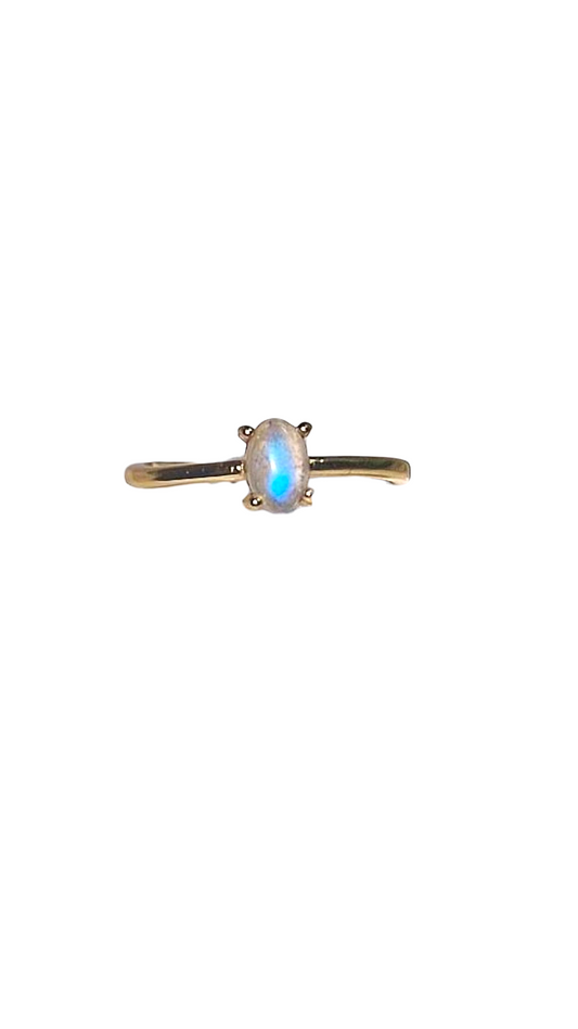 Mondstein Ring